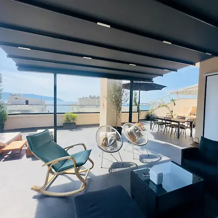 Sea View Luxury Penthouse,3rooms Vlorë