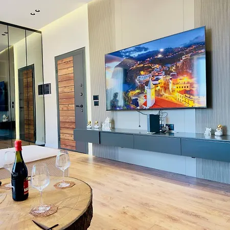 Sea View Luxury Penthouse,3rooms