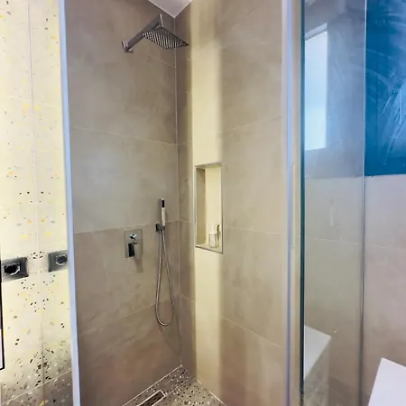Sea View Luxury Penthouse,3rooms Lägenhet