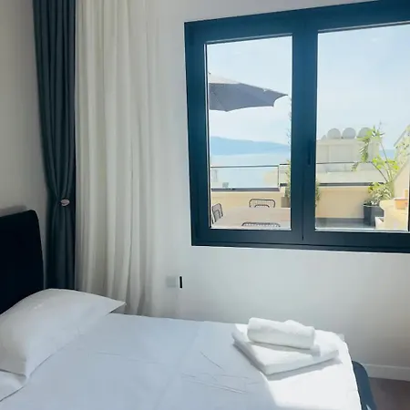 Sea View Luxury Penthouse,3rooms Vlorë