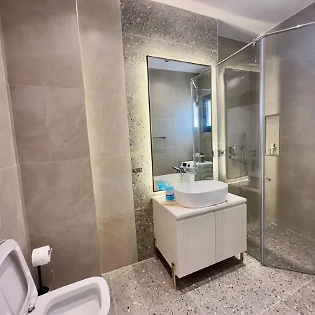 Sea View Luxury Penthouse,3rooms * Vlorë